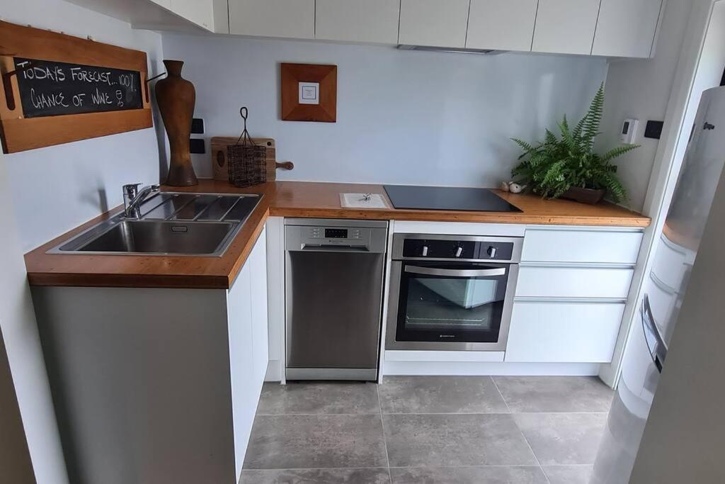 Apartment 1 - Haddin Court - Executive One Bedroom Blenheim Eksteriør bilde